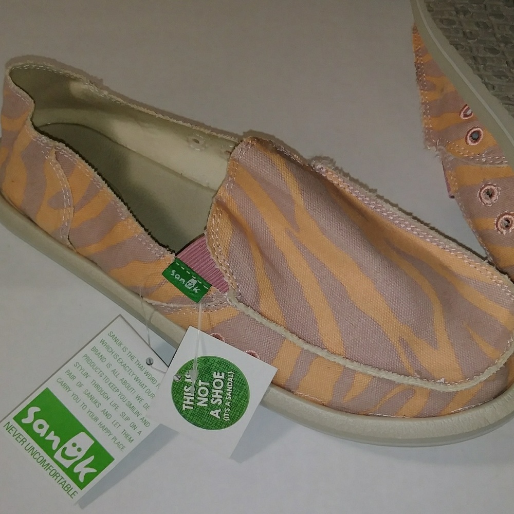 ✨Sanuk✨ I'm Game Beach Surfer Sandal Shoe Peach